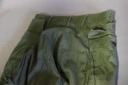null Lot d'uniformes américains : pantalon en taille W32-L31et veste en toile HBT...