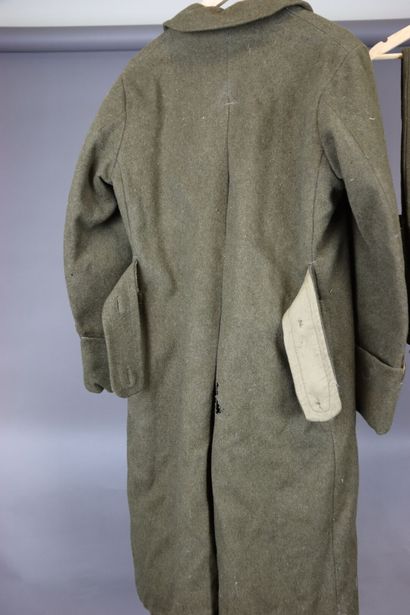 null Manteau de sergent en laine kaki de type 1932 à col aiglon avec pattes de col...