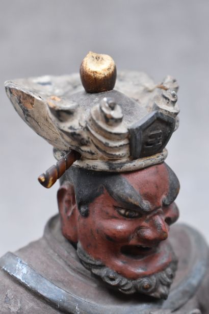 JAPON. Réunion de statues en bois laqué représentant Emma-O. L'une a les yeux en...
