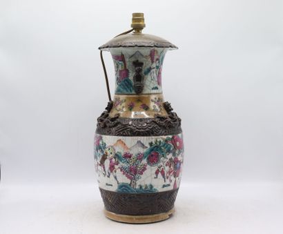 CHINE - Nankin. Vase mounted in lamp, Nanking porcelain, stamped under the base....