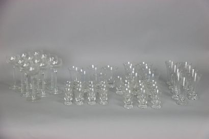 null DAUM France. Partie de service de verres en cristal modèle KIM comprenant 10...