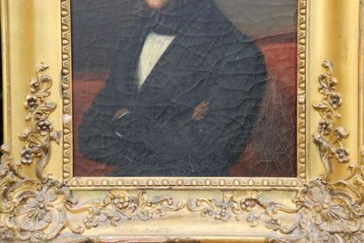 null École française du XIXème siècle. Portrait d'homme en buste les bras croisés....