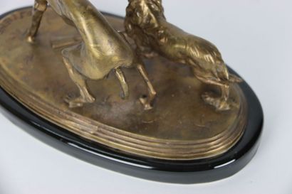 null Sculpture animalière en bronze représentant deux chiens dont un lévrier, signée...