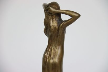 null Samuel MURRAY (1870-1941). Sculpture en bronze sur socle de marbre représentant...