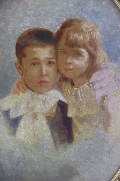 null School of the XIXth century. Portrait of children. Oil on panel. Signed at the...