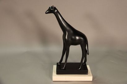 null François POMPON (1855-1933),(D'après). Sculpture en bronze grande girafe à la...