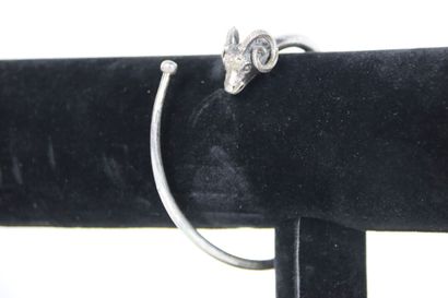 Bracelet with a ram's head. Silver mark crab....