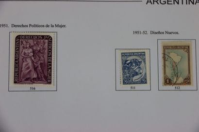 null TIMBRES. Belle collection d'Argentine en quatre albums. 1858 à 1969. Neufs et...