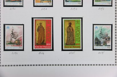 null TIMBRES. Belle collection du Vatican de 1987 à 1996. Neufs. Et divers neufs...
