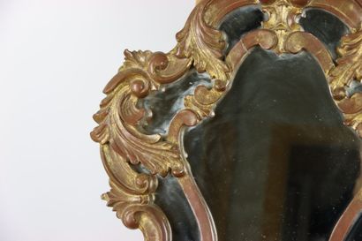 null Miroir vénitien en bois doré. Style Louis XV. Dimensions: 76 x 50 cm