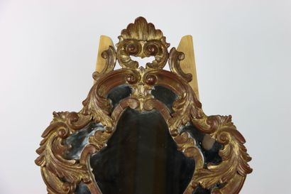 null Miroir vénitien en bois doré. Style Louis XV. Dimensions: 76 x 50 cm