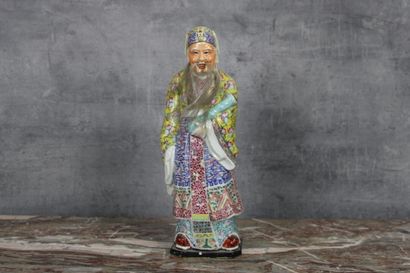 CHINE XXe siècle CHINE XXe siècle, paire de personnages en porcelaine polychrome,...