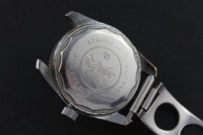 LIP Dauphine Chrome plated bracelet watch. Round diving case with external graduated...