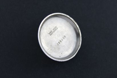 BAUME ET MERCIER référence 902, 1950s Chronograph bracelet in chrome. Round case....