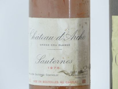 LOT 3 BOUTEILLES BORDEAUX 1 bottle of MOULIS, 19725, Château BRANAS. Damaged label....