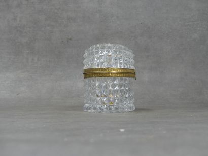 null CRISTALLERiE DU CREUSOT. Modèle pointe de diamant Boîte à bijoux en cristal...