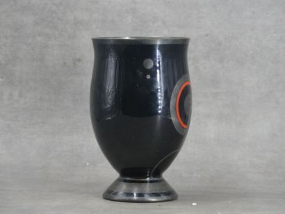 null Michel HERMAN (XXe), Vase en verre à décor de formes géométriques. Années 1930....