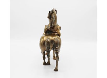 null Novello FINOTTI (né en 1939). "Gattamelata". Sculpture surréaliste en bronze...