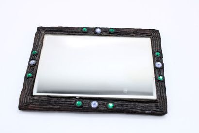 null Henry PERICHON (1910-1977)
Mirror in blackened talosel and glassware.
Dimensions:...