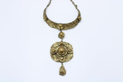 null Henry PERICHON (1910-1977)
Torque necklace of barbaric inspiration in gilded...