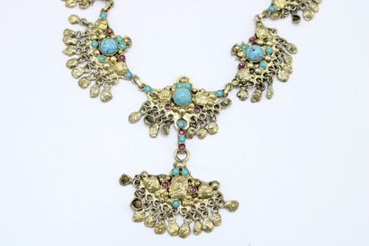 null Henry PERICHON (1910-1977)
Necklace in gilded metal decorated with 8 motives...