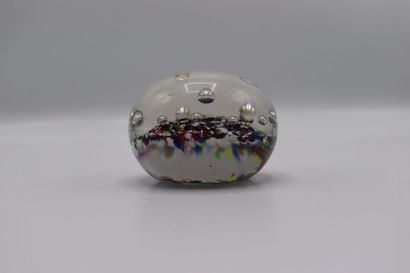 null Sulfur paperweight ball in glass with inclusion decoration. 

Dimensions: 5...