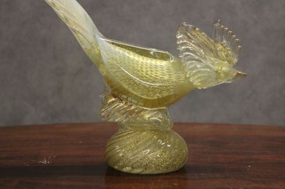 MURANO Rooster in blown glass and golden spangles. Dimensions: 31 x 40 x 8 cm 