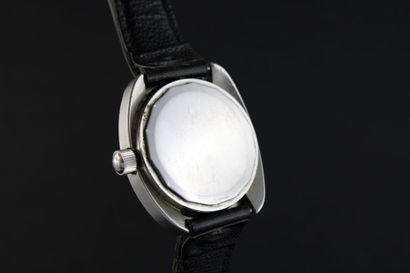 Universal Genève Unisonic Montre bracelet deux tons. Boitier rond avec lunette cannelée....