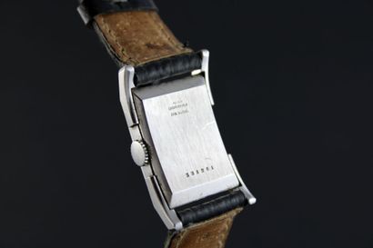 JAEGER-LECOULTRE Uniplan Montre bracelet en acier. Boitier rectangulaire. 

Cadran...