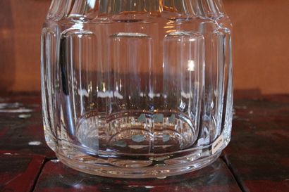 null SAINT LOUIS, important vase en cristal, XXe siècle. Hauteur 32 Diamètre au col...