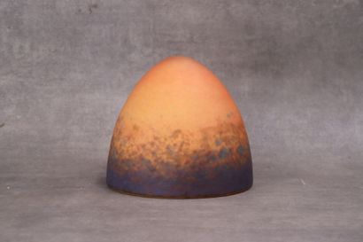 null Chapeau de lampe en verre marmoréen à décor tacheté violet sur fond orange....