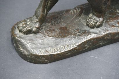 Charles VALTON (1851-1918), Lionne blessée Charles VALTON (1851-1918), Lionne blessée,...