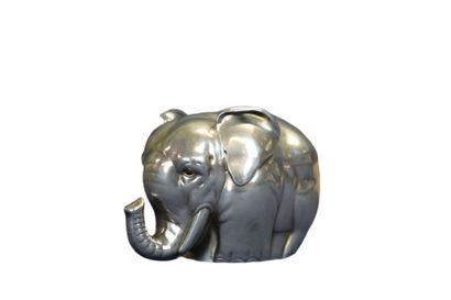 null Tcharka in the shape of elephant, silver 88 zolotniks (916 thousandth). Carries...