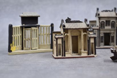 Lot de 7 miniatures architecturale en grè ASIE. Lot de 7 miniatures architecturale...