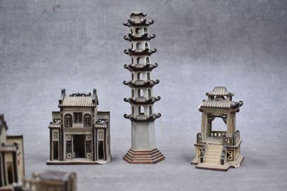 Lot de 7 miniatures architecturale en grè ASIE. Lot de 7 miniatures architecturale...