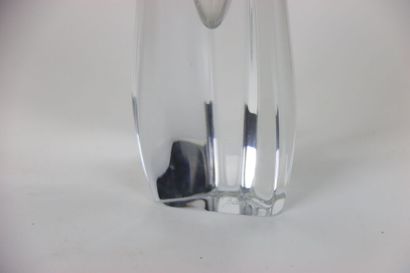 null Baccarat. Crystal vase soliflore marked on the side at the bottom. Height: 23...