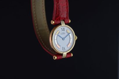 Cartier Must Vendome Montre bracelet en vermeil. Boitier rond. Fond à vis.

Cadran...