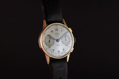 ANGELUS Montre chronographe bracelet en or jaune 18k. Boitier rond. Fond à pression.

Cadran...