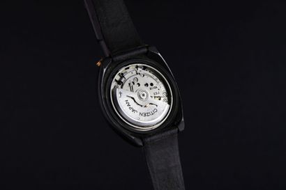 CITIZEN Bullhead réf.67-9143 Montre chronographe de bracelet en acier anodisé noir...