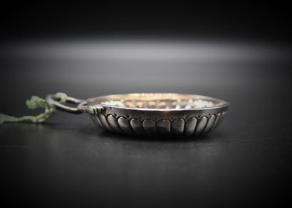 null Tastevin drop of marc in silver with catch in the shape of snake and basin with...