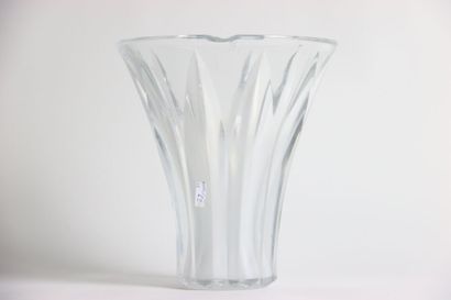 null BACCARAT. Réunion d'un vase, de deux cendriers, un pilon, un encrier en cristal...