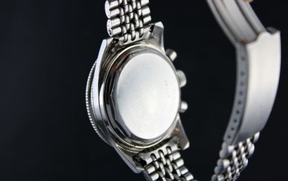 null ACCURIST (Ollech and Wajs)
Montre chronographe bracelet en acier. Boitier rond...