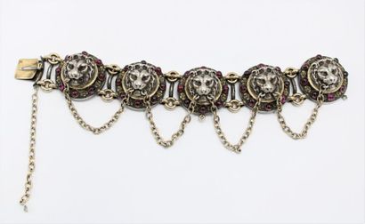 null Bracelet en argent (900/1000) partiellement vermeillé composé de 5 motifs circulaires...