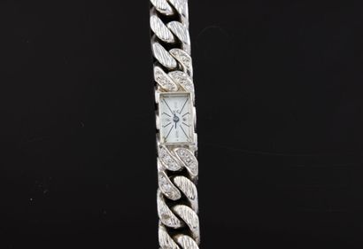 null VACHERON CONSTANTIN Gourmette
Montre bracelet de dame en or blanc 18k. Boitier...