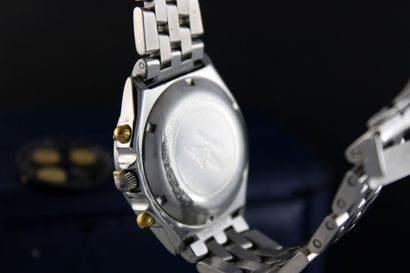 null BREITLING Chronomat vers 1992 réf.B13047
Montre chronographe bracelet en acier....