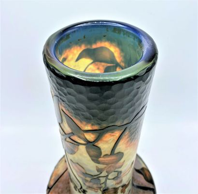 null DAUM NANCY
Vase soliflore out of iridescent multi-layer glass released with...