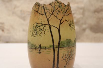 null François-Théodore LEGRAS (1839-1916), Enamelled vase in the shape of a broken...