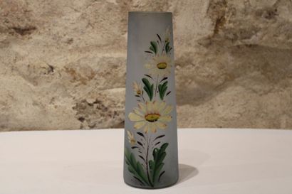 null Opalescent glass vase with polychrome decoration of wild daisies, first half...