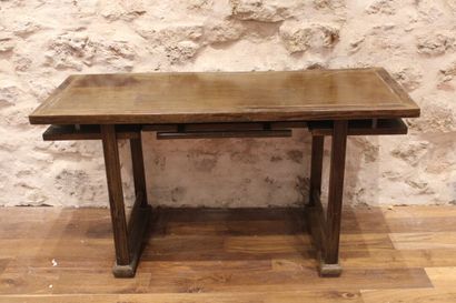 null Wooden table with double top and a shelf. Wear. Dimensions : 76,5 x 149,5 x...