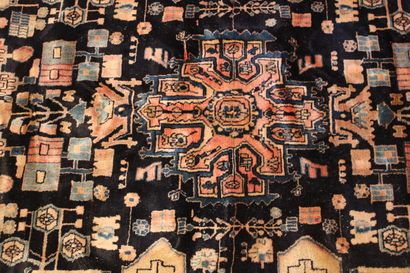 null IRAN. Nahavand carpet, hamadan region, circa 1980. Dimensions : 251 x 157cm